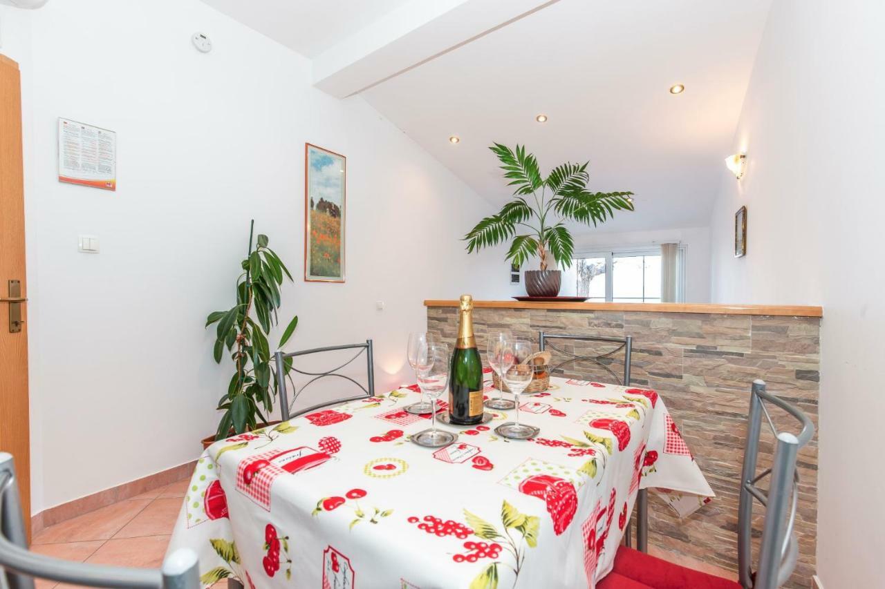Apartment Jasna With Breathtaking Sea View, Terrace And Free Parking Hreljin Exterior foto